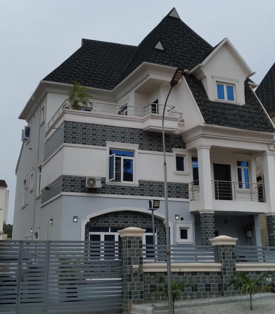 6-Bedroom Fully Detached Duplex For Sale In Guzape (Video)